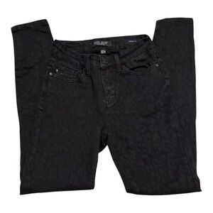 Judy Blue Black Skinny Jeans - Subtle Animal Texture - SIZE 0/24 - never worn! 🖤